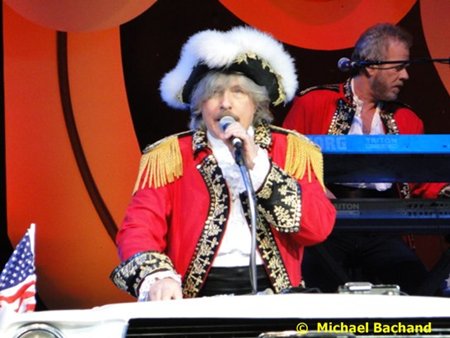 Paul Revere performs