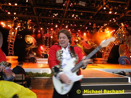 Paul Revere performs