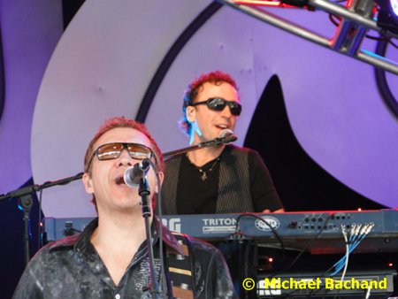 Starship performs