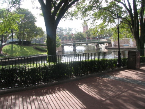 Crescent_LAKE.jpg