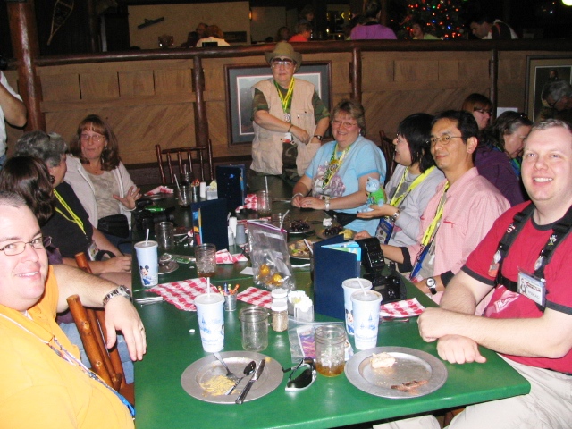 www.mousefest07%20299.jpg