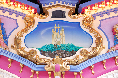 Detail2_Cinderellas_Carrousel_at_Disneys_Magic_Kingdom.jpg