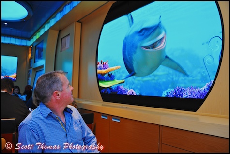 Animator's Palate restaurant featuring interactive characters from Finding Nemo on the Disney Dream cruise ship.