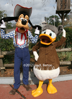 lkb-GoofyDonald-Frontierland9.jpg