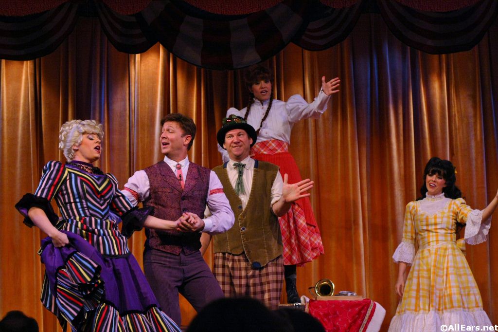 WDW Chronicles: History of the Hoop-Dee-Doo Musical Revue - AllEars.Net