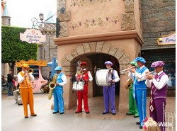 Pearly Band Disneyland