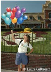 Disney Mickey balloons added in this Special Disney's PhotoPass Pose