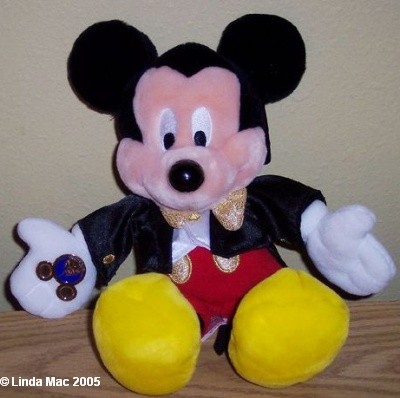 Pal Mickey -- Interactive Plush Tour Guide 