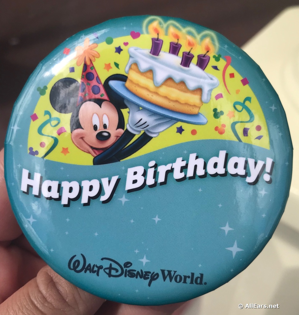Large Disney World 'Happy Birthday' Badge mickey mouse cake NEW