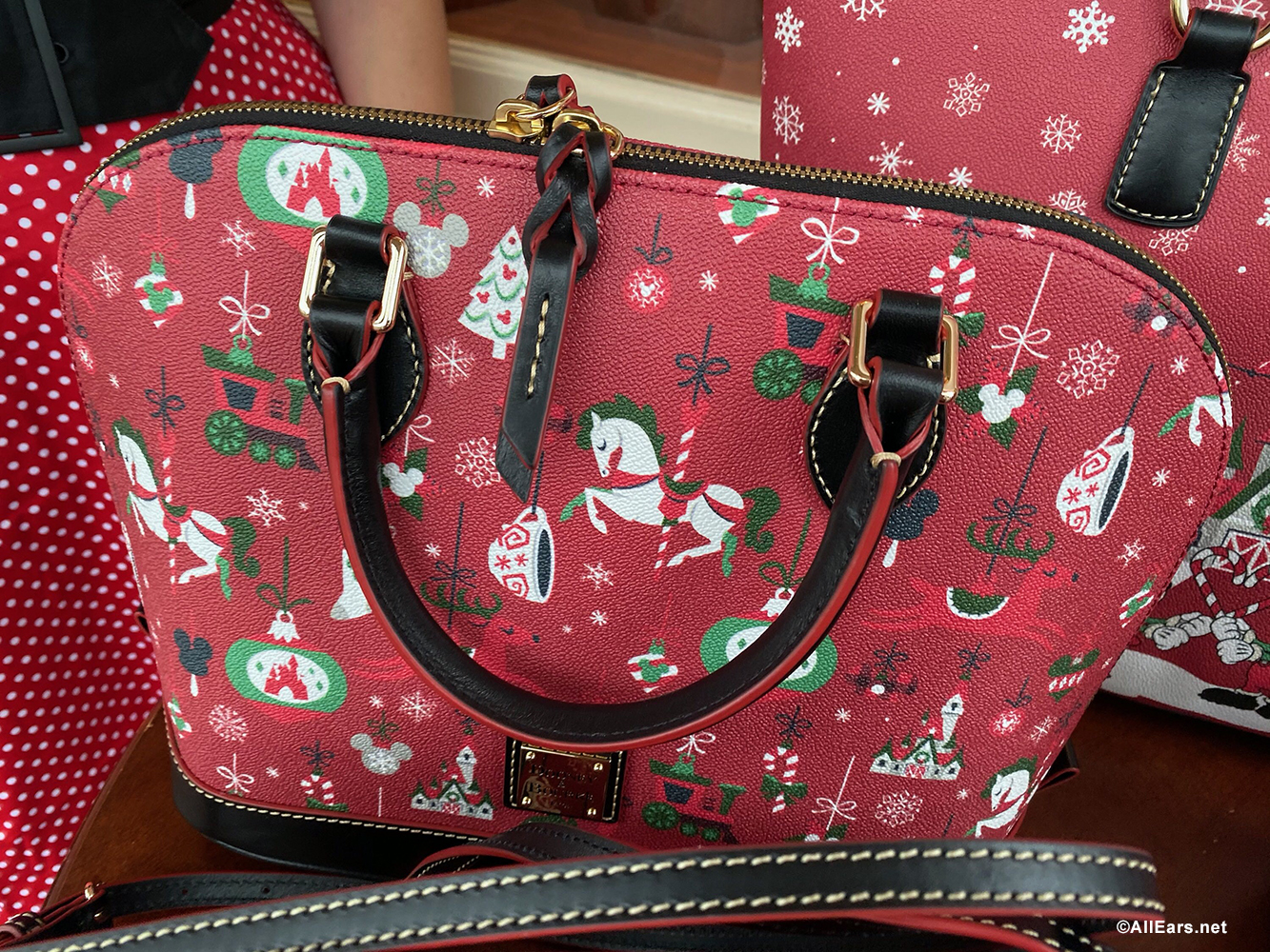 This New Dooney and Bourke Collection in Disney Parks Will Put You in the Holiday Spirit ...