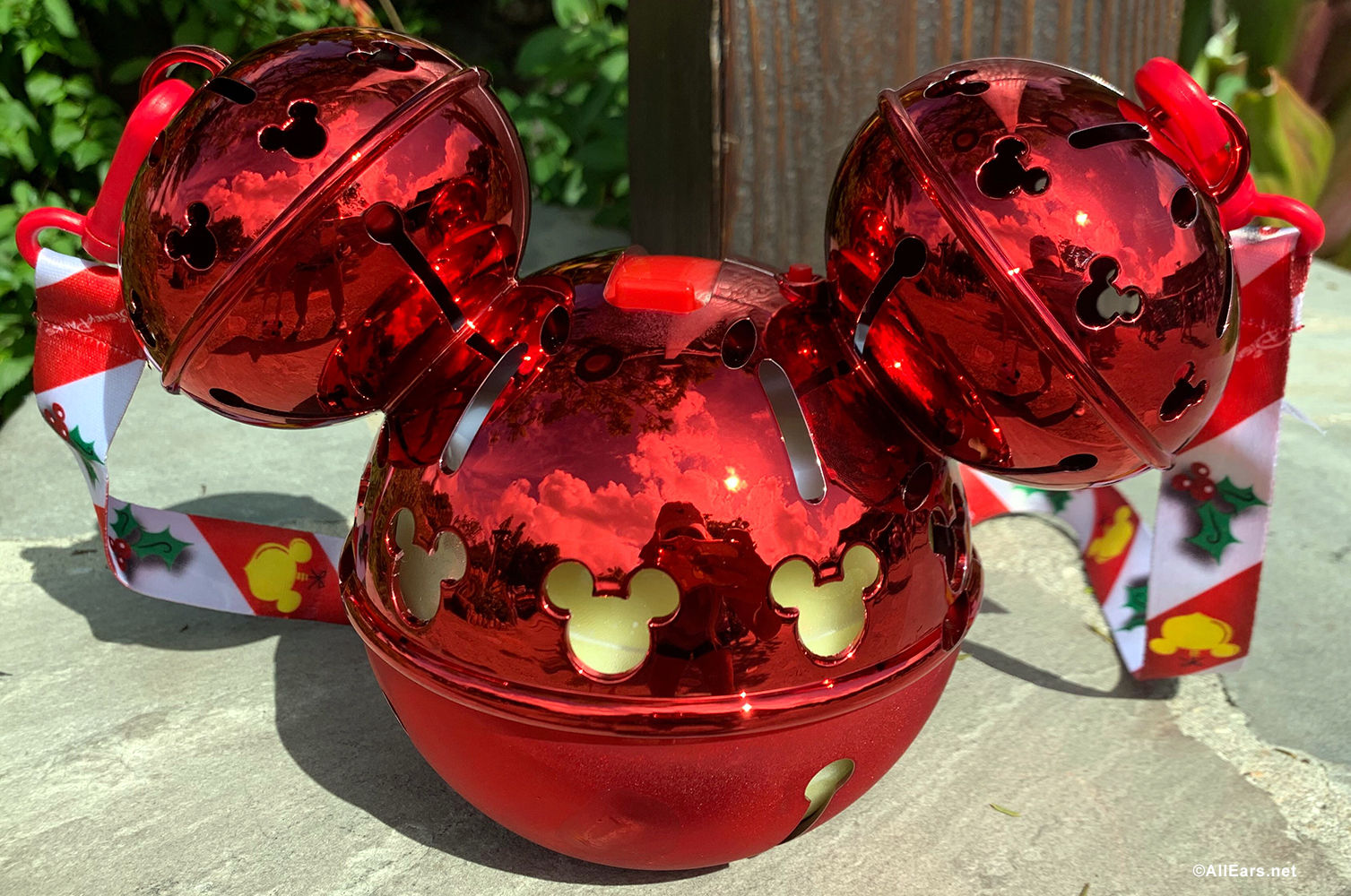 Photos New MustHave Christmas Popcorn Buckets and Drink Sippers Have