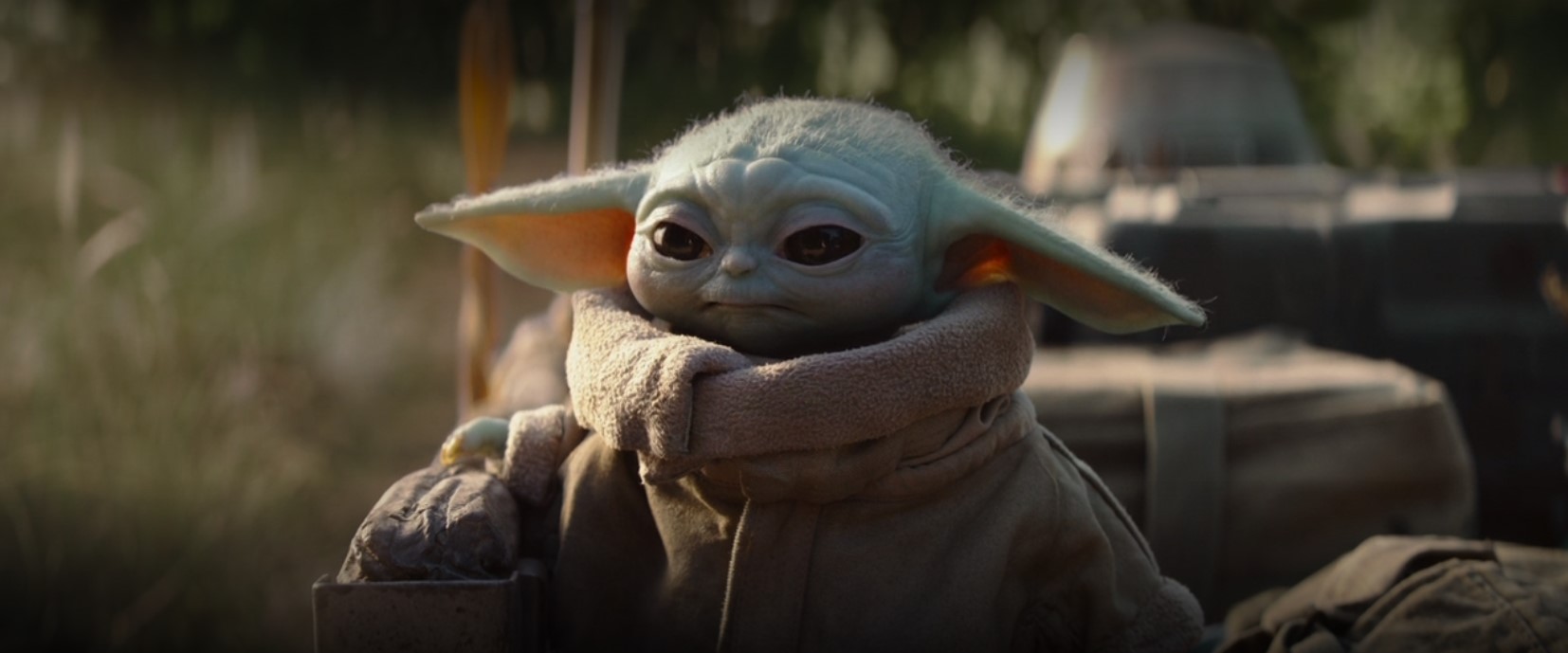 Put Down Your Hot Choccy These Baby Yoda Leggings Are Too Cute Allears Net Put Down Your Hot Choccy These Baby Yoda Leggings Are Too Cute Allears Net