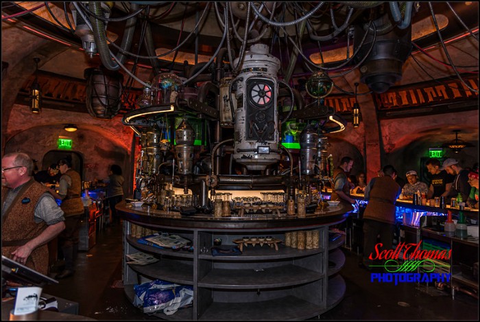 Galaxy's Edge Oga's Cantina Bar