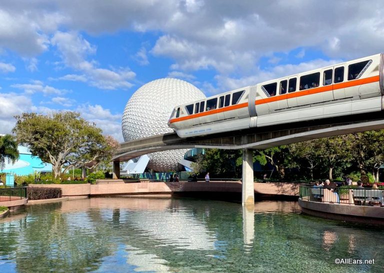 disney monorail spaceship earth epcot playset toy theme park