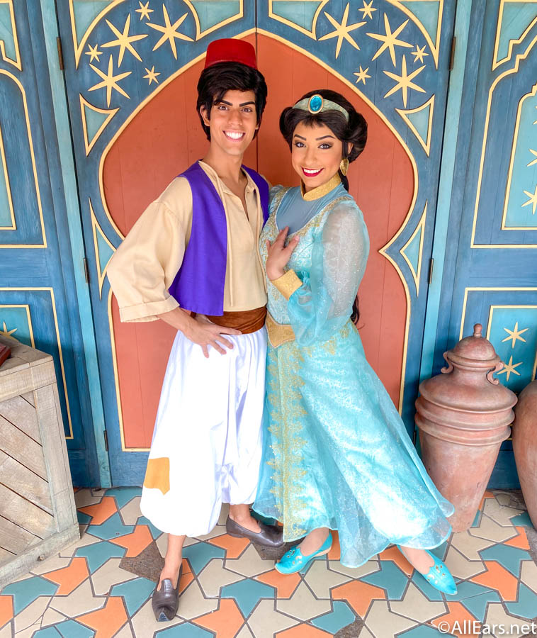 Jasmine and Aladdin Character Meet and Greet Magic Kingdom - AllEars.Net