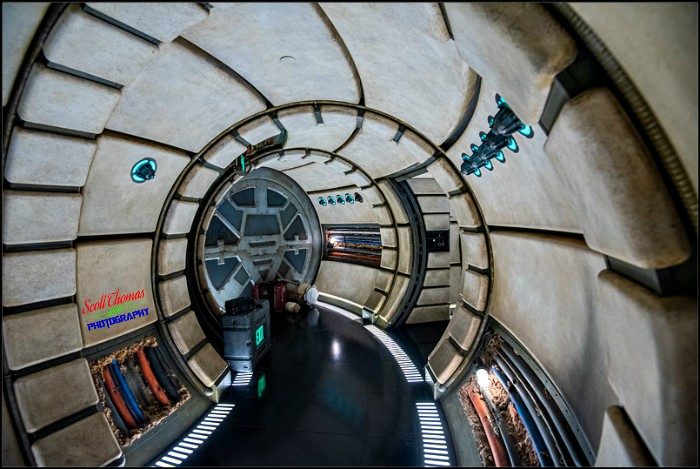 Inside the Millennium Falcon: Smuggler's Run