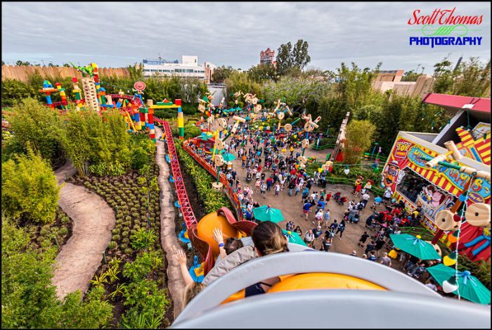 Slinky Dog Dash Fisheye 1B