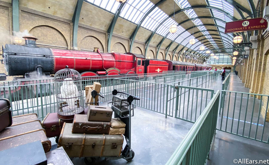 Kit de punto de cruz 'Hogwarts Express: Plataforma 9¾ King's Cross Station'  Marcador