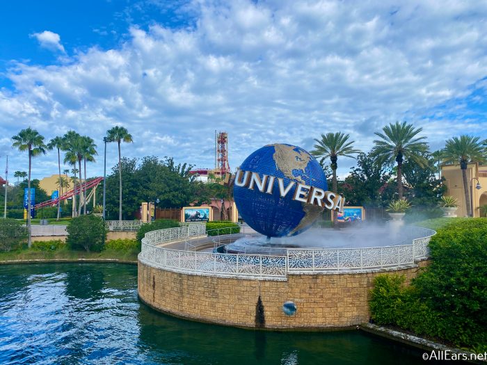 PHOTOS: Universal Orlando Resort Raises Prime Parking Rate Again by $10 -  WDW News Today