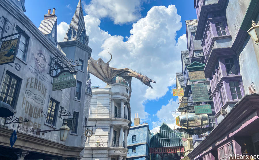 Universal Orlando Resort Extends Park Hours on Saturdays in August at Universal  Studios Florida and Islands of Adventure; Hours Reduced in September - WDW  News Today