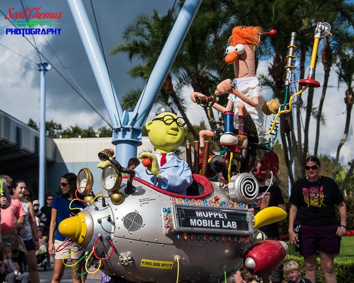 Dr. Bunsen Honeydew and Beaker at Epcot