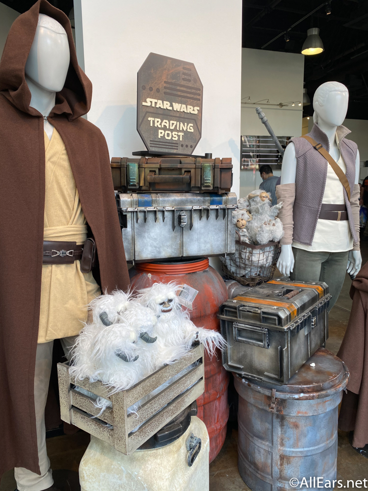 Official Star Wars Merchandise & Clothing