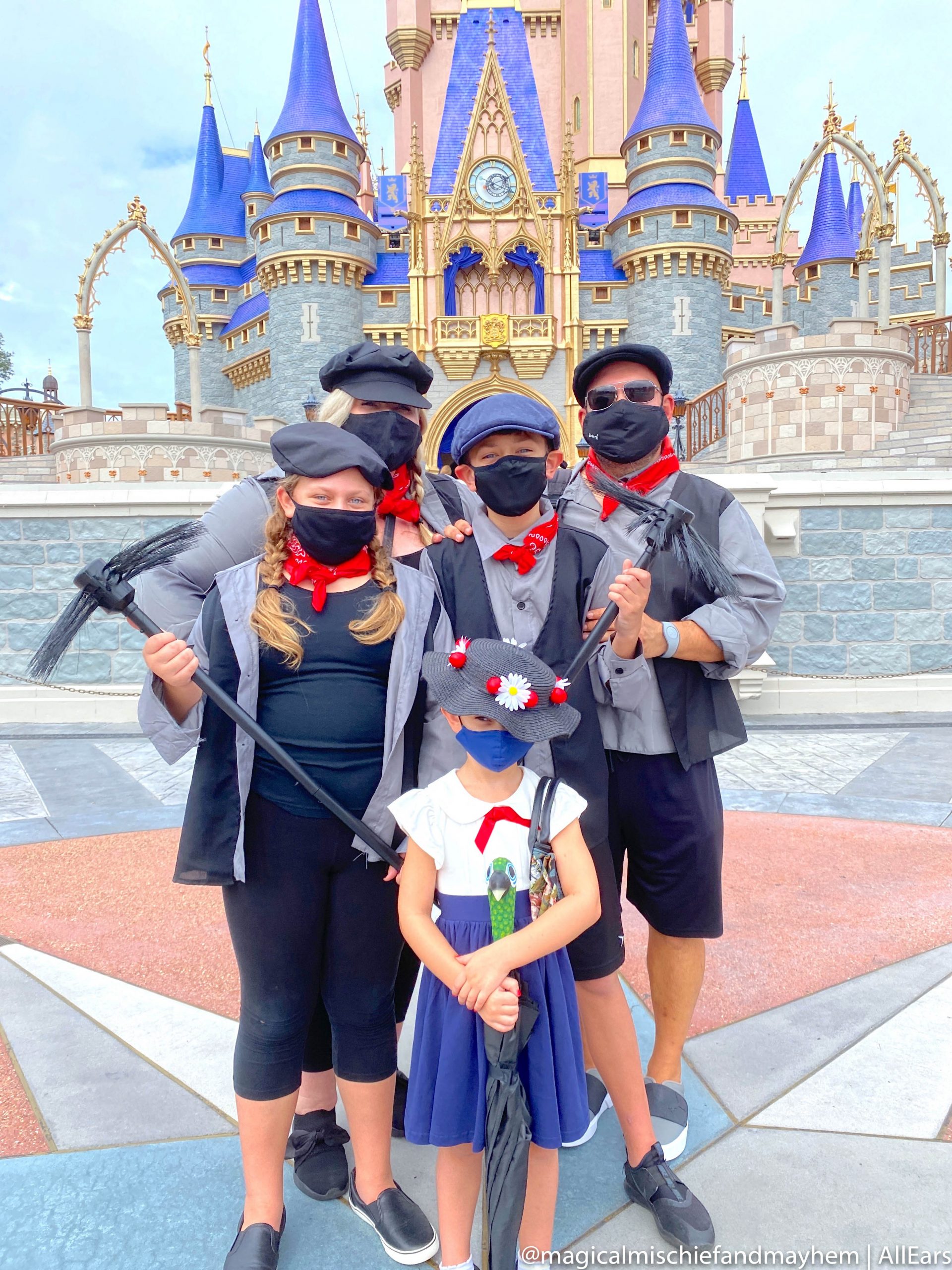 This Disney Family Has Been Stepping in Time for Halloween With Their  AMAZING Mary Poppins Costumes! - AllEars.Net
