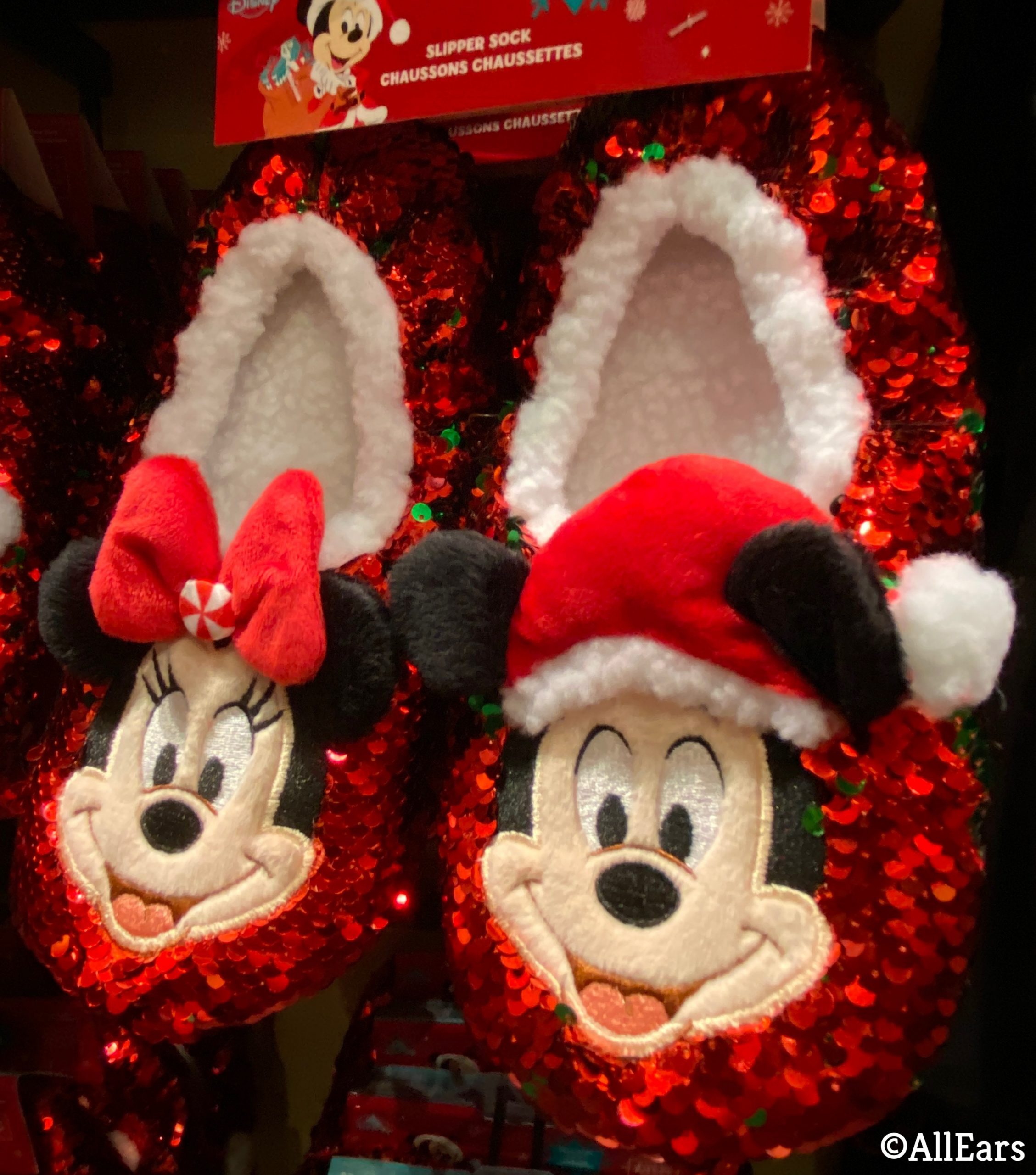 Disney's 'Twas the Night Before Christmas Collection is Now In the Parks  and Online! - AllEars.Net