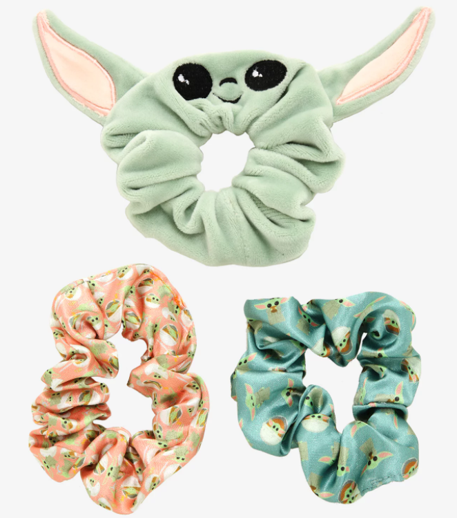 How to make a Scrunchie: Baby Yoda Style - This Mama Loves