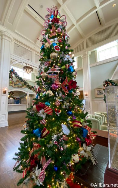 Christmas Has Arrived At Disney S Boardwalk Inn The Disney Food Blog