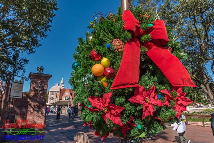 Liberty Square Christmas Wreath