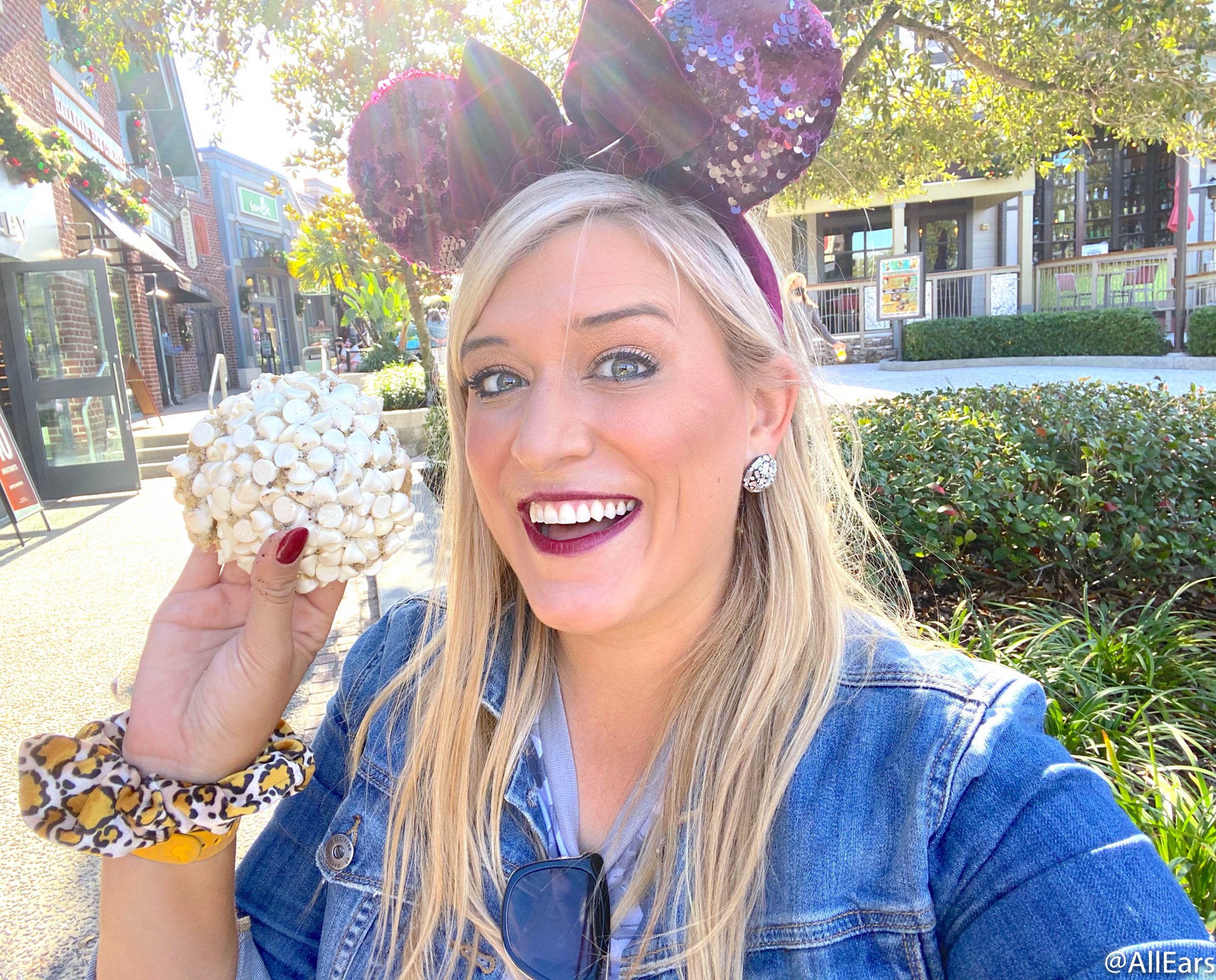 How to Dress Cute and Comfortable in a Theme Park: Molly's Tried and True  Picks - AllEars.Net