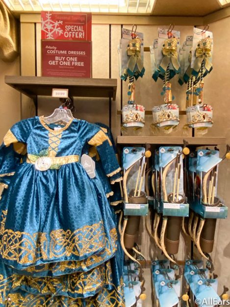 There's a BIG Sale On Disney Princess Dresses in Disney World! - AllEars.Net