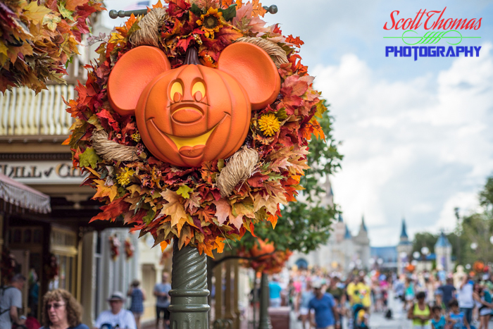 Magic Kingdom Mickey Halloween f/2.8