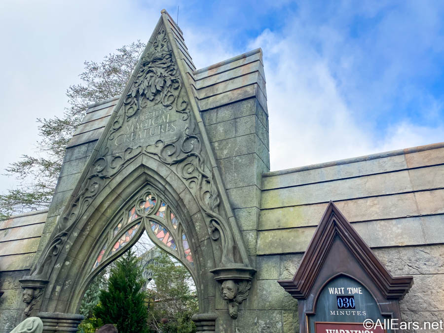 Universal's groundbreaking new roller coasters VelociCoaster & Hagrid's  Magical Creatures breathe new life into Orlando's Islands of Adventure -  The AU Review