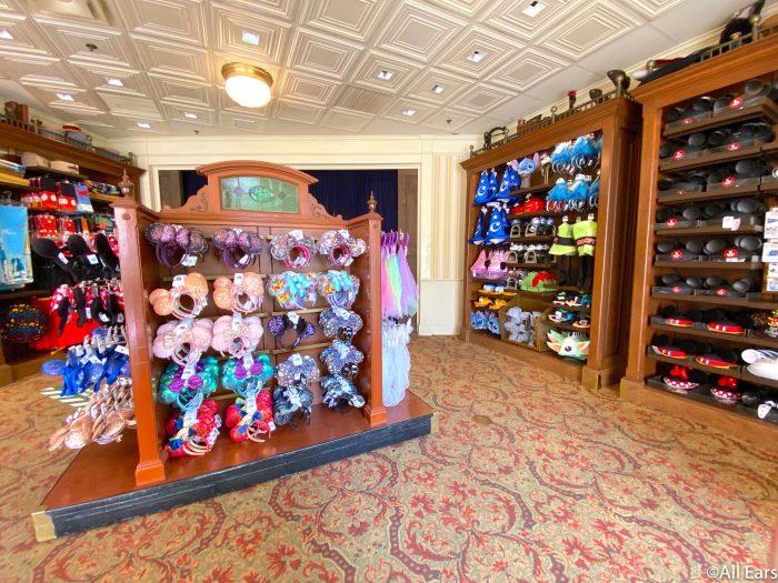 PHOTOS! The Newest Pair of Minnie Ears in Disney World Will Match Almost  ANY Outfit! - AllEars.Net