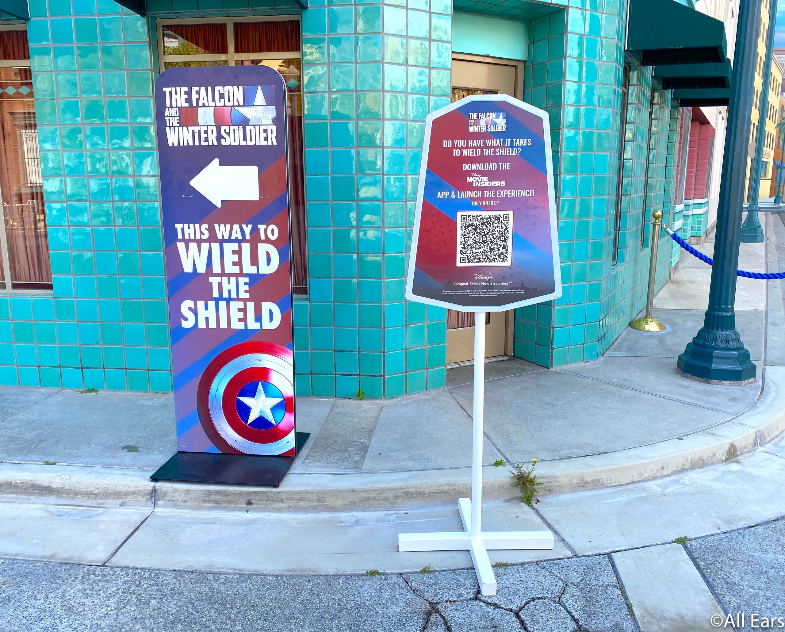 21 Reopening Disneyland Pixar Pier Marvel Falcon And The Winter Soldier Photo Op Allears Net