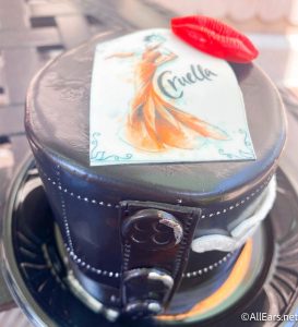 21 Wdw Disney Springs Amorette Patisseries Cruella Mini Cake Allears Net
