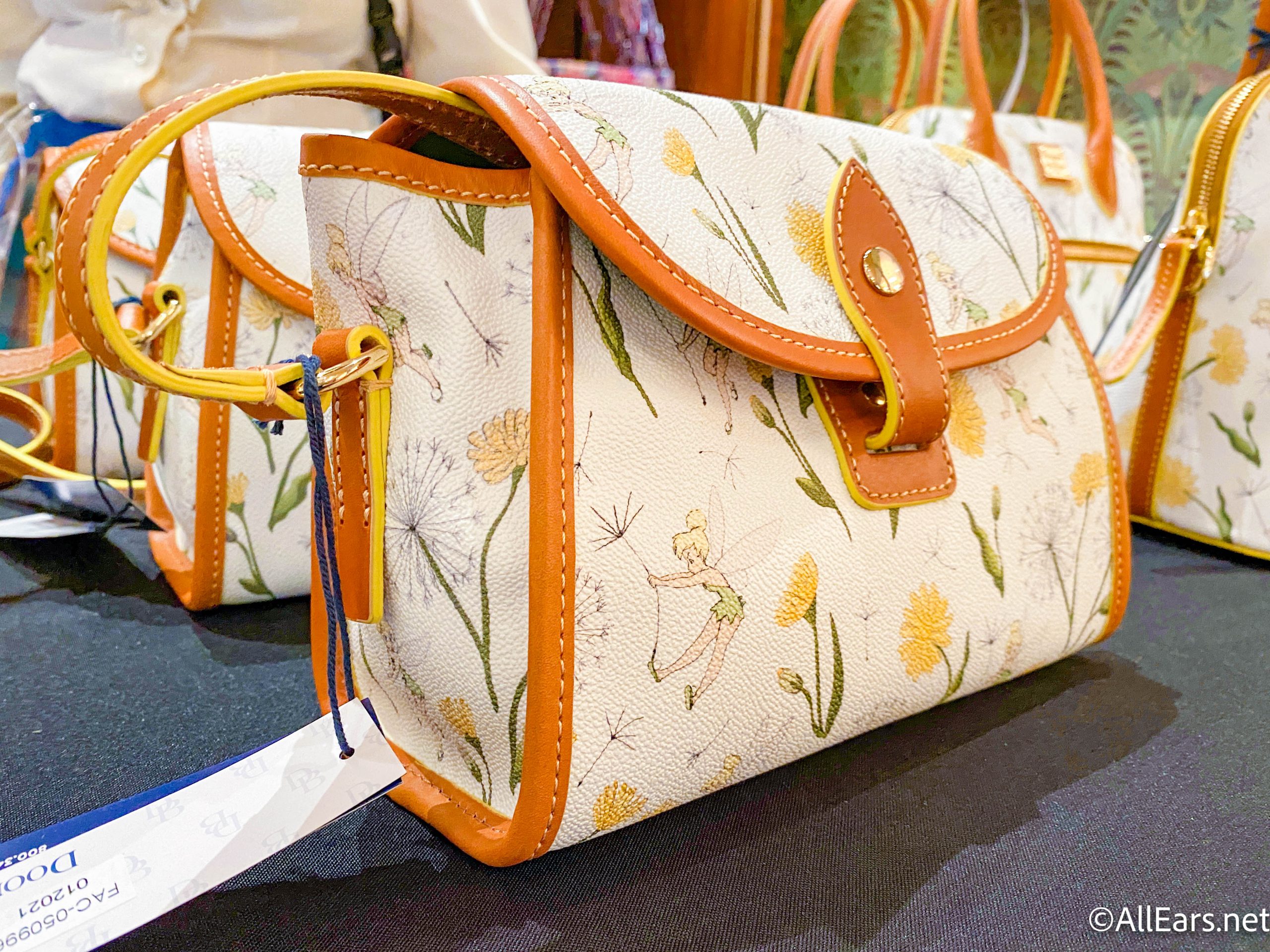 New Disney Dooney & Bourke Tinkerbell Crossbody Purse - Women's handbags
