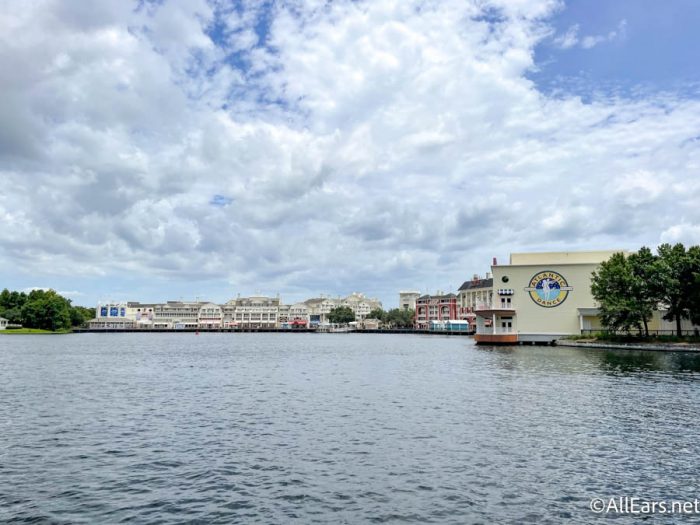 difference between disney beach club and yacht club