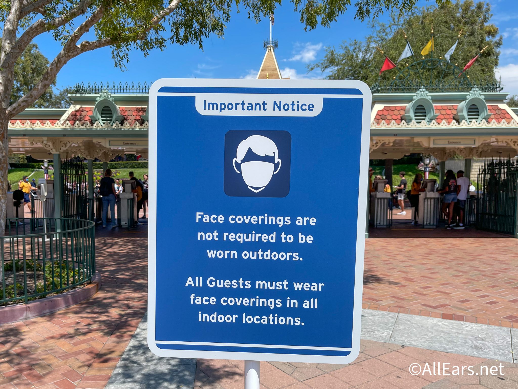 Union Addresses Delay in Disneyland Cast Members Receiving Pay For