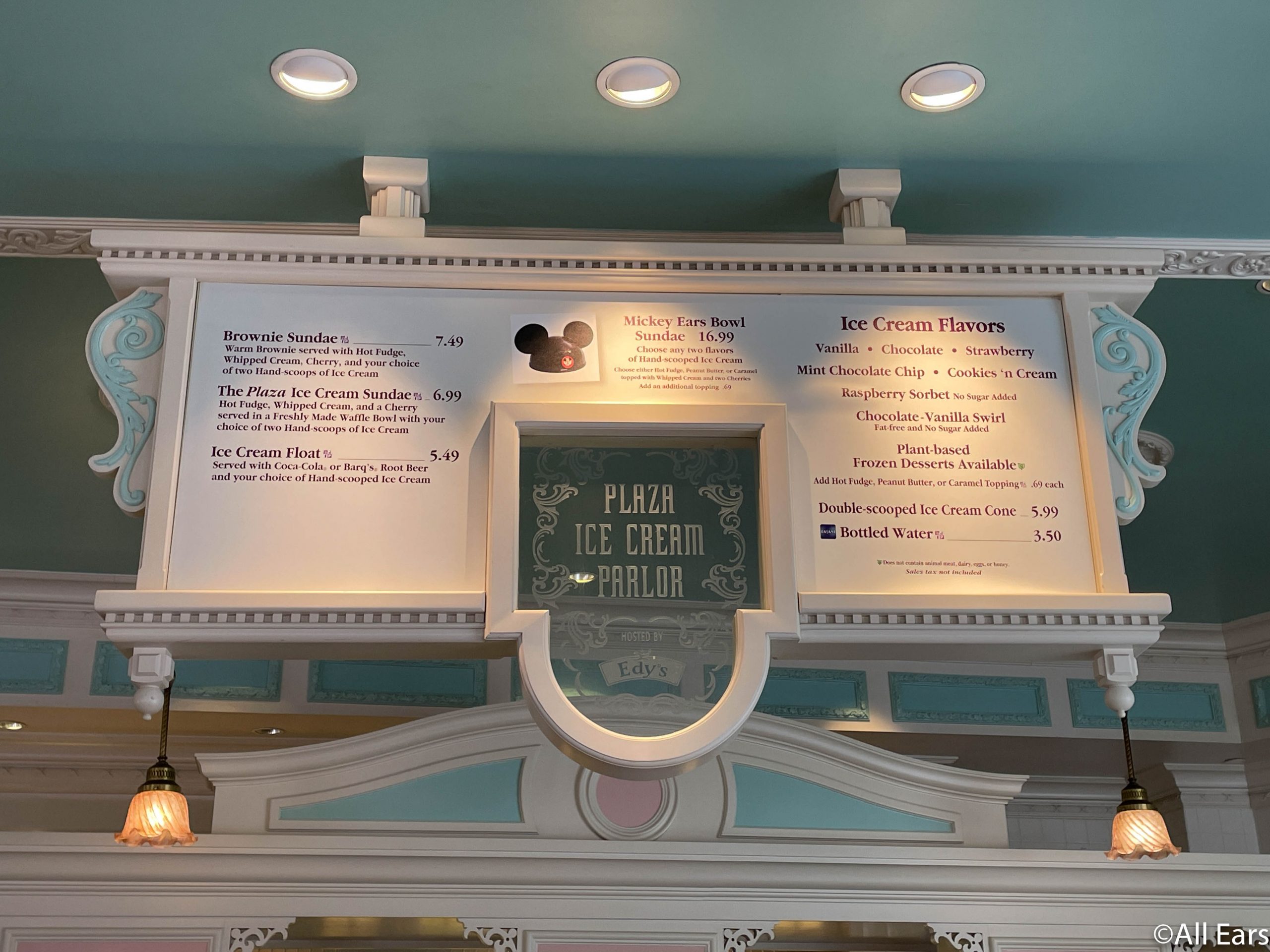 FIRST LOOK at the Reopened Plaza Ice Cream Parlor in Magic Kingdom!