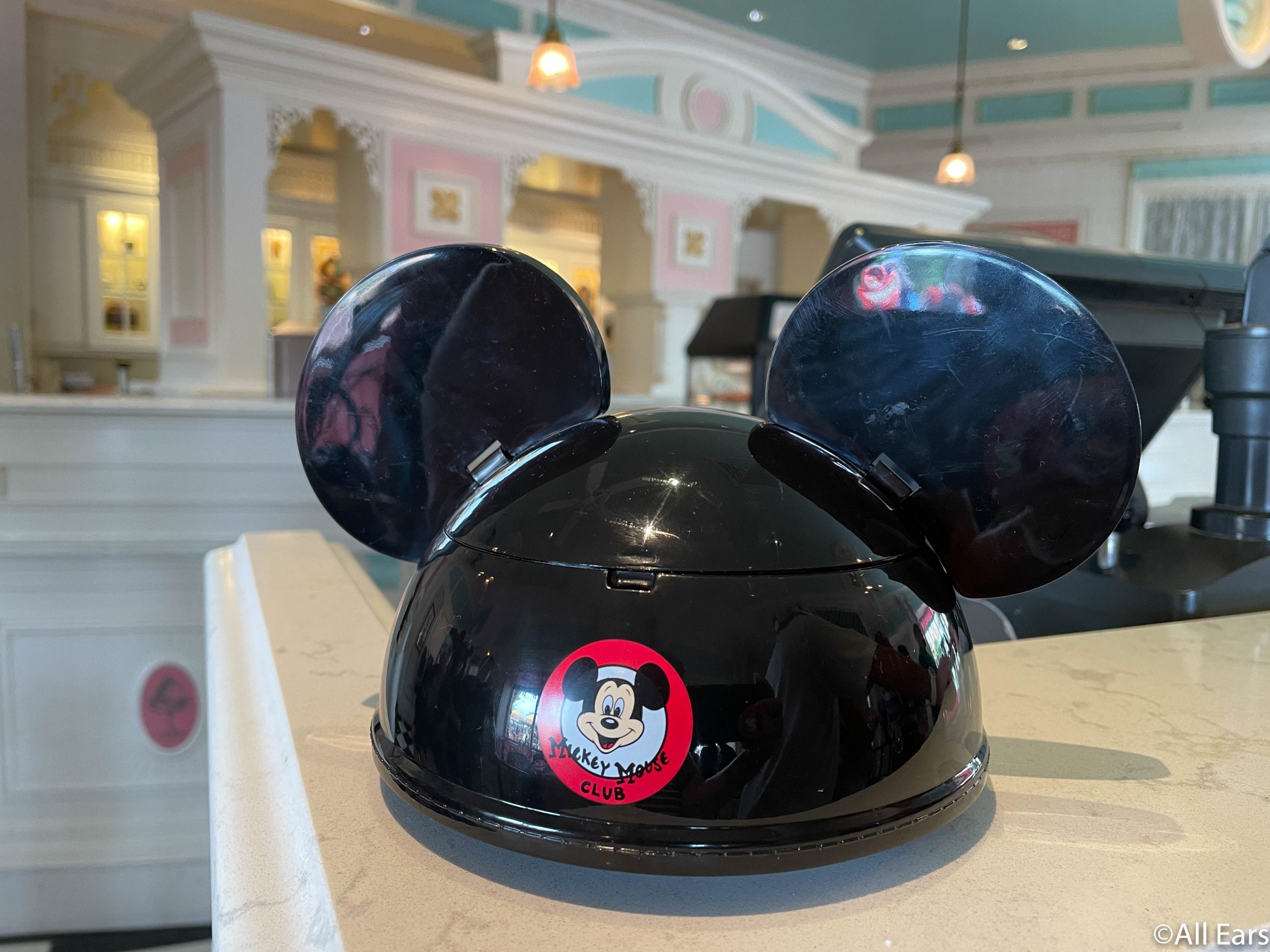 FIRST LOOK at the Reopened Plaza Ice Cream Parlor in Magic Kingdom!