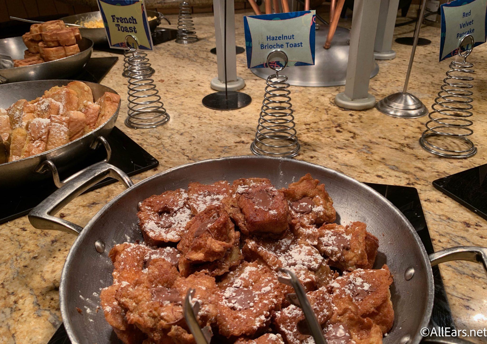 FIRST LOOK at Goofy's Kitchen Reopening in Disneyland! - AllEars.Net