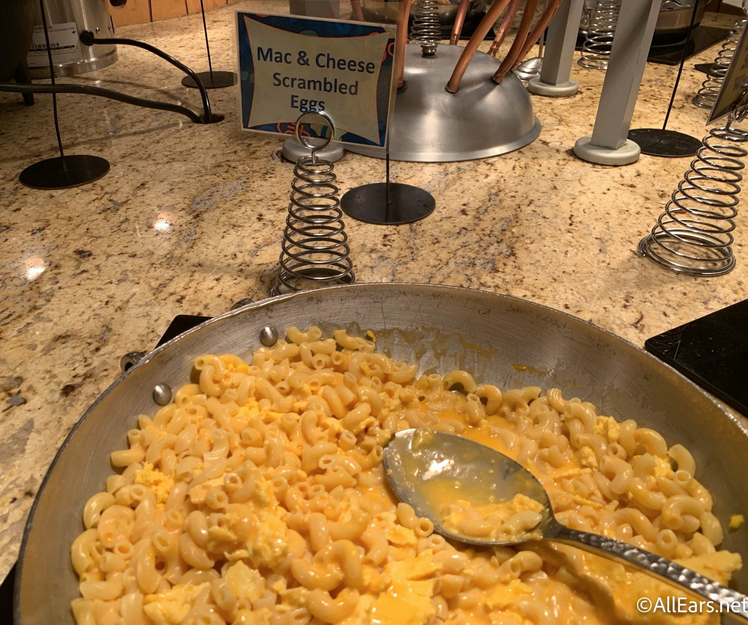 FIRST LOOK at Goofy's Kitchen Reopening in Disneyland! - AllEars.Net
