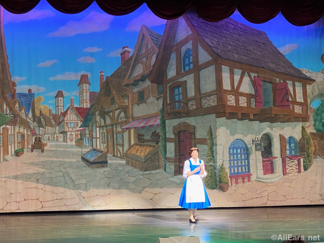 PHOTOS & VIDEOS Beauty and the Beast Stage Show Reopens at Disney's