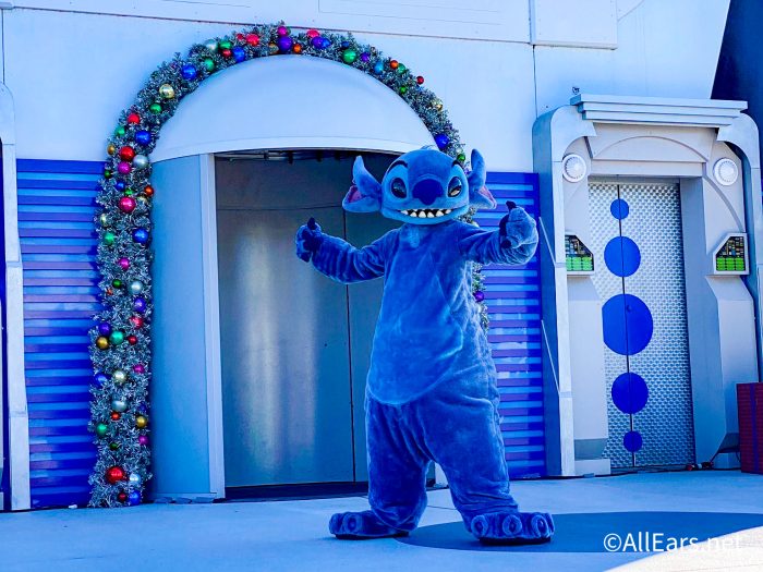 Stitch at Disney Character Central