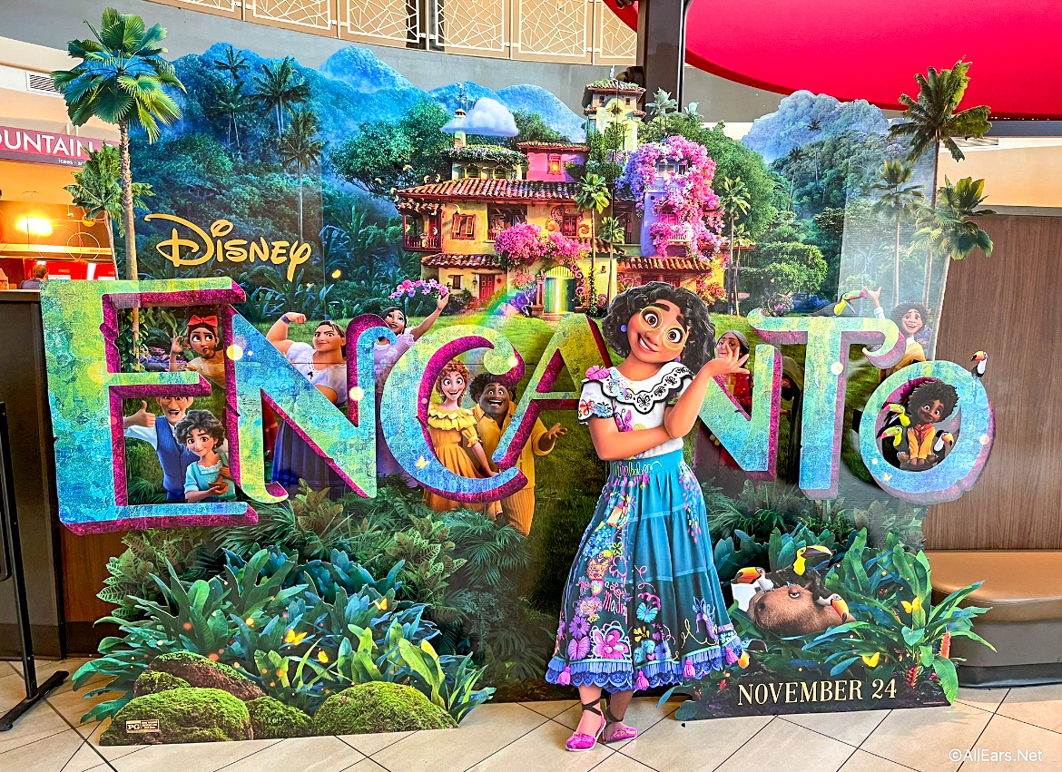Go Behind the Scenes of Disney's New 'Encanto' Movie With Lin-Manuel  Miranda! 