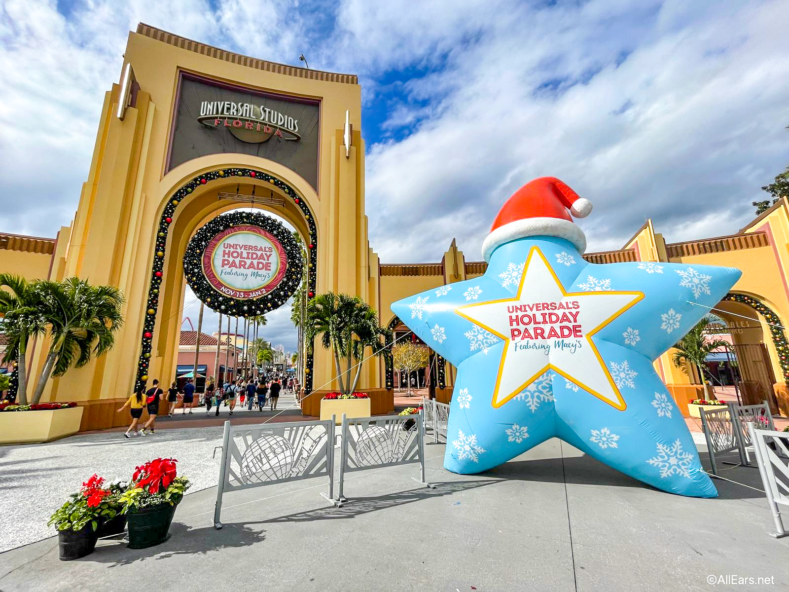 The Complete Guide To Universal Studios At Christmas