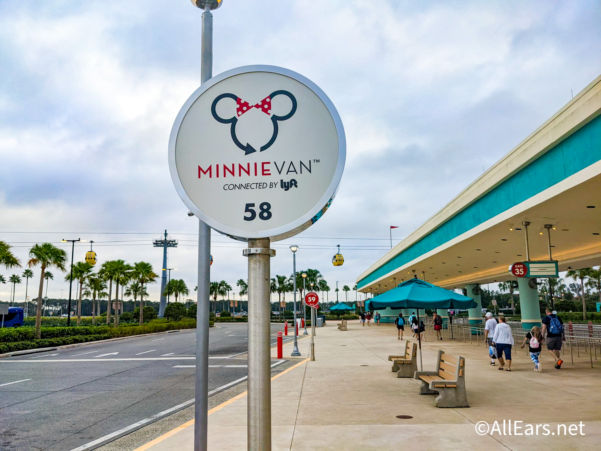 disney yacht club boat to hollywood studios